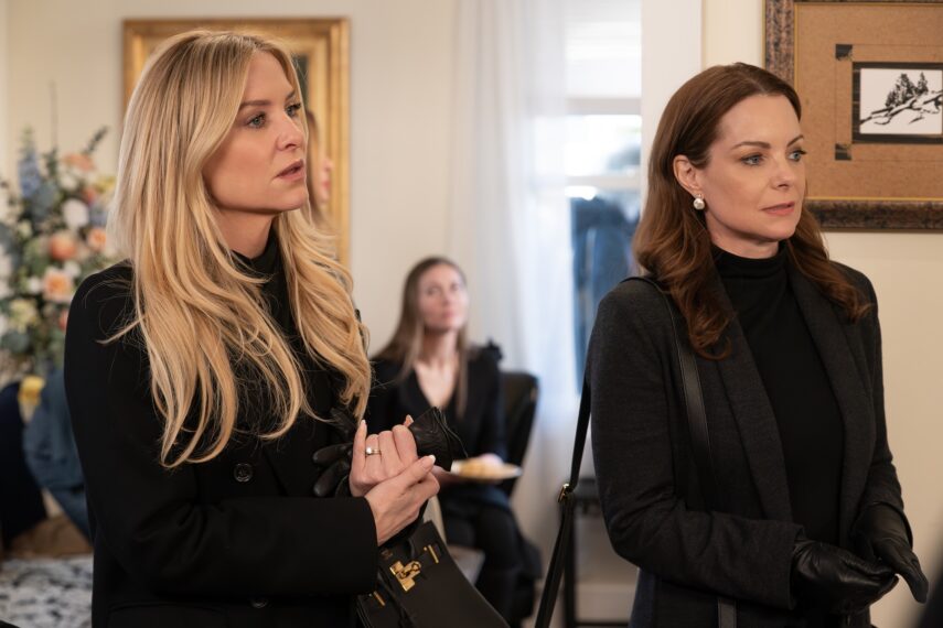 Jessica Capshaw as Blythe and Kimberly Williams-Paisley as Cammie— '9-1-1: Nashville' Season 1 Episode 16 "Love to Death"