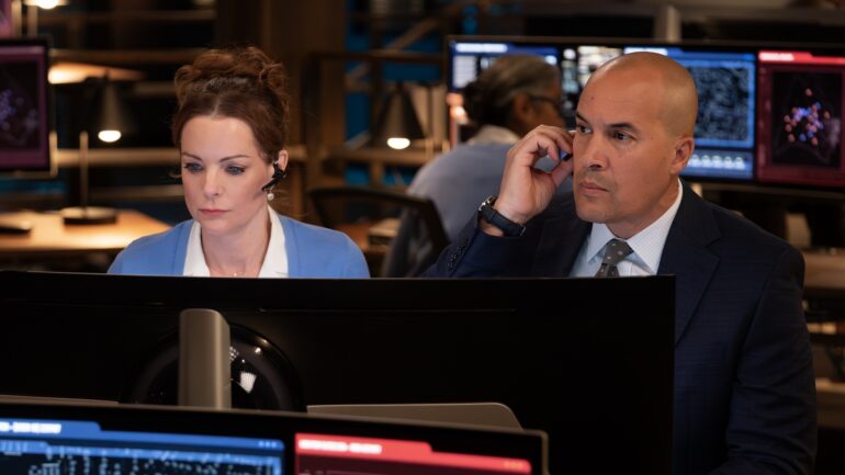 Kimberly Williams-Paisley as Cammie and Coby Bell as Turner — '9-1-1: Nashville' Season 1 Episode 16 "Love to Death"