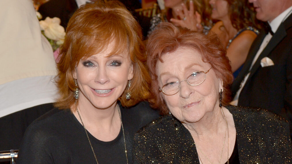 Reba McEntire, Jacqueline Smith