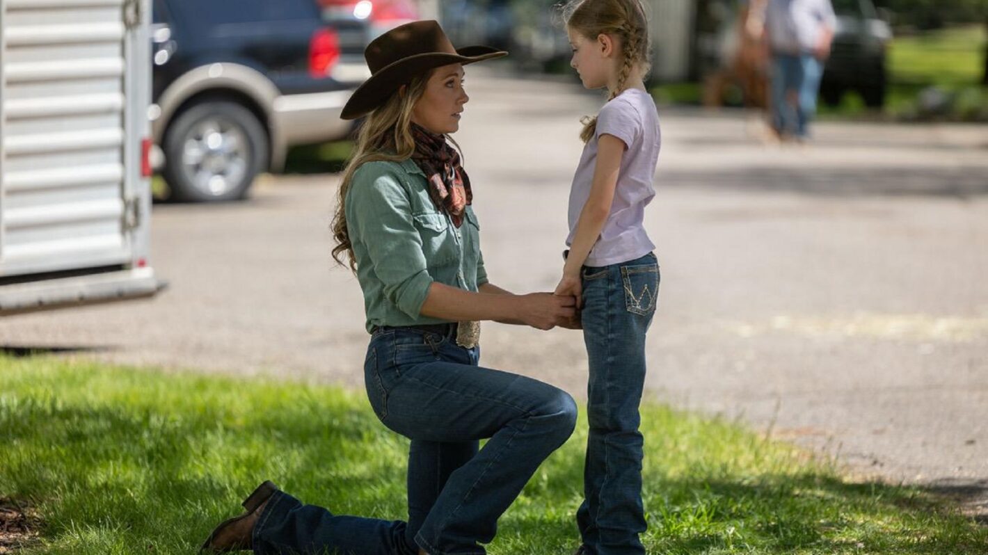 ‘Heartland’ Twins Who Play Lyndy Borden Talk Nathan, Growing Up on Show & What’s Next