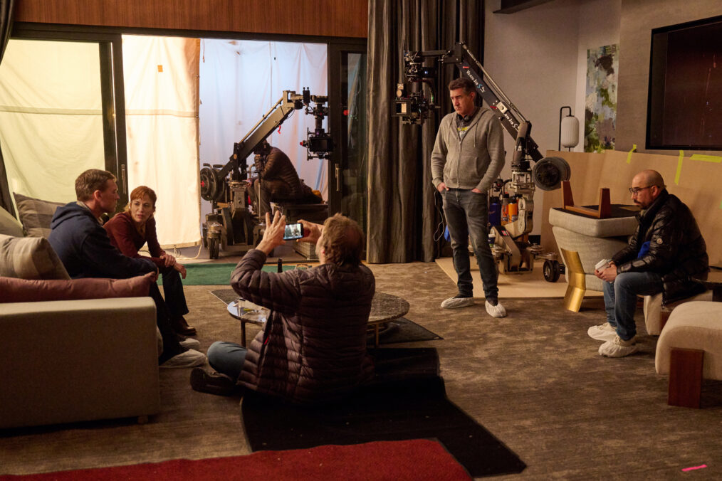 I Will Find You. (L to R) Sam Worthington as David Burroughs, Britt Lower as Rachel Mills, Executive Producer Robert Hull and Executive Producer Bryan Wynbrandt in Episode #102 of I Will Find You. Cr. Christos Kalohoridis/Netflix