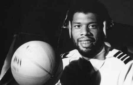 Kareem Abdul-Jabbar in Airplane!
