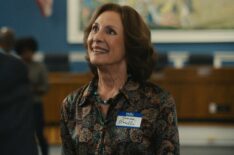 Laurie Metcalf as Linda Morelli in Netflix's Big Mistakes