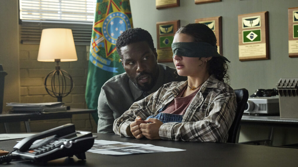 MAN ON FIRE. (L to R) Yahya Abdul-Mateen II as John Creasy and Billie Boullet as Poe Rayburn in Episode 102 of Man on Fire. Cr. Juan Rosas/Netflix © 2024