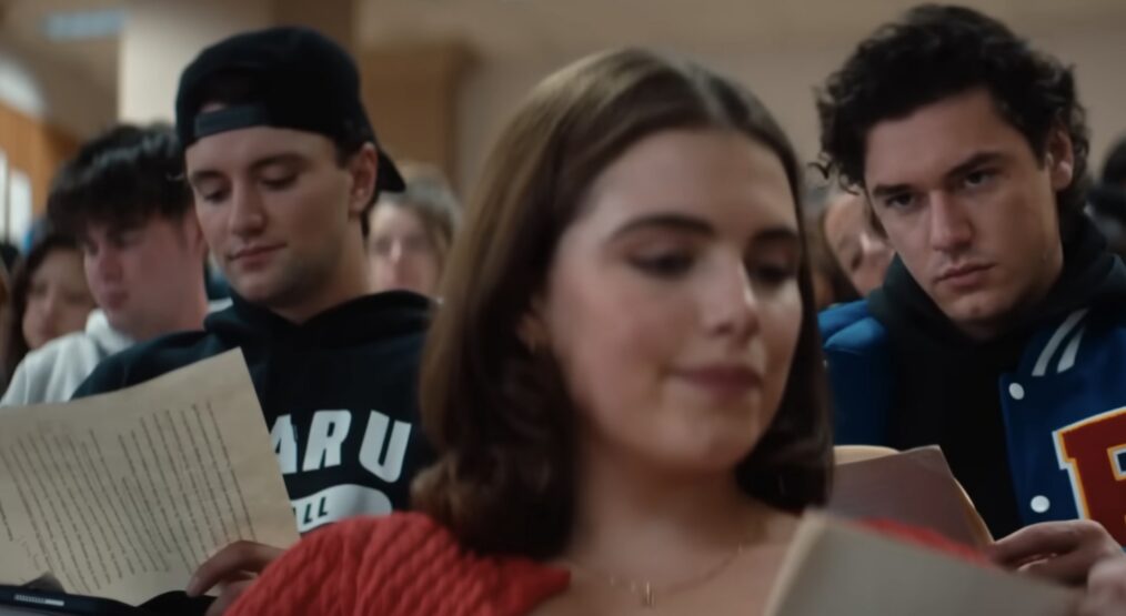 Beau, Hannah, and Garrett in 'Off Campus' Season 1