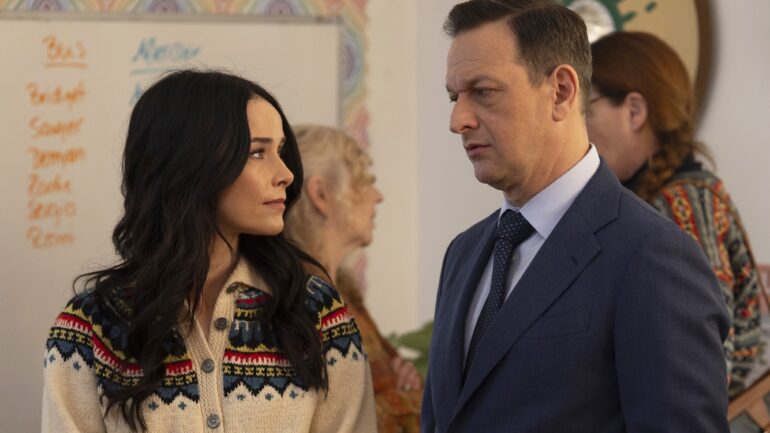 Abigail Spencer and Josh Charles — 'Best Medicine' Season 1 Episode 12 "A Tale of Two Sister Cities"