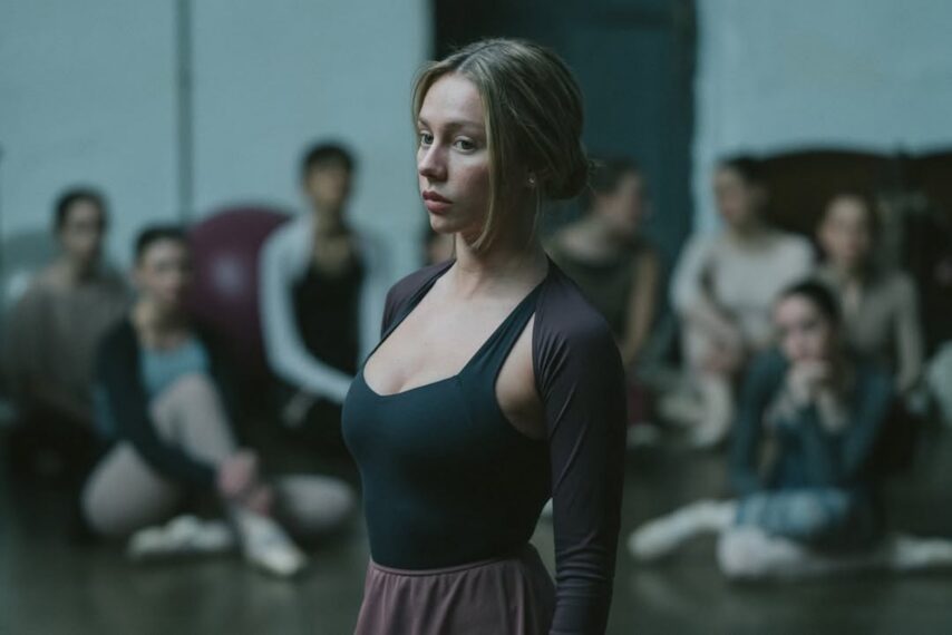 Ester Expósito as Marfil Cortés in 'Drawn Together'