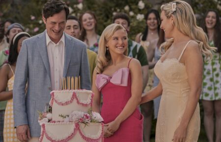 Tom Everett Scott, Lexi Minetree, and June Diane Raphael in 'Elle'