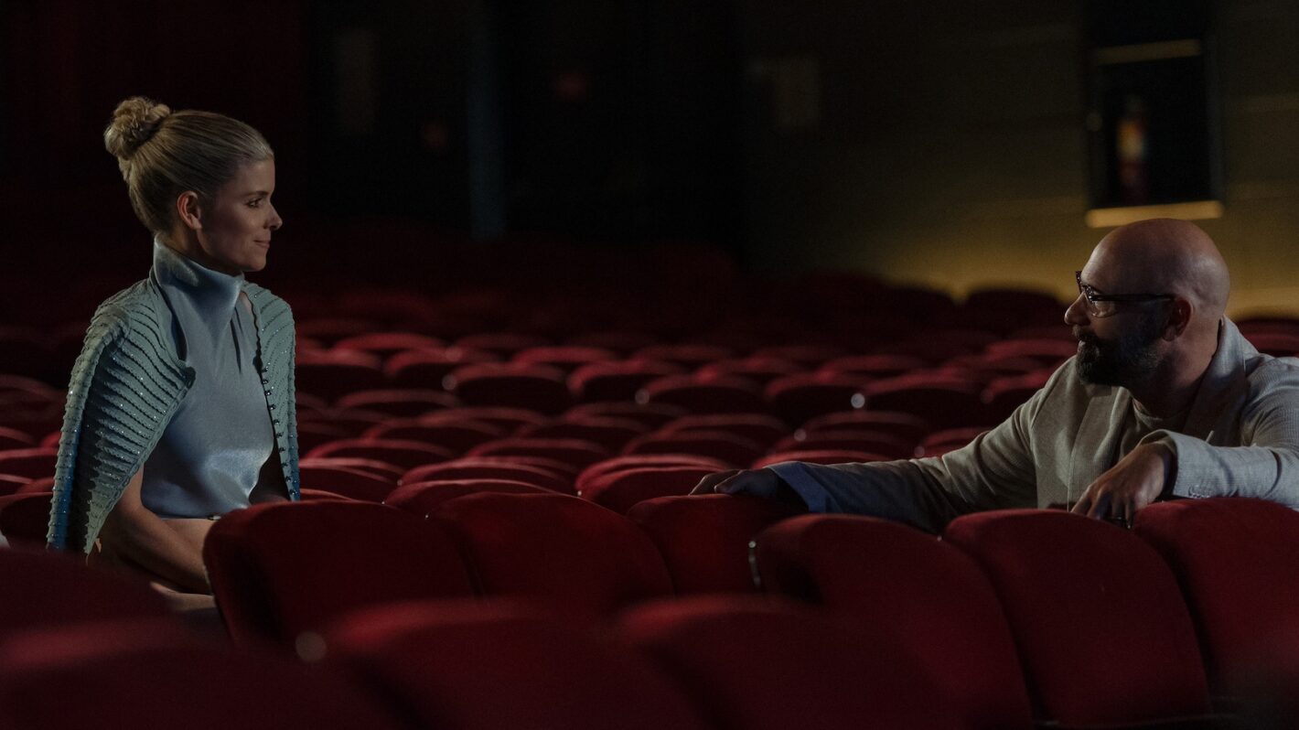 Nancy and Howard’s Affair, Explained by Elisabeth Moss and More Stars (Exclusive)