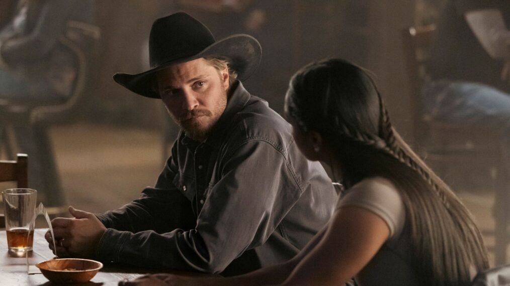 Luke Grimes and Ash Santos in 'Marshals' Season 1 Episode 7