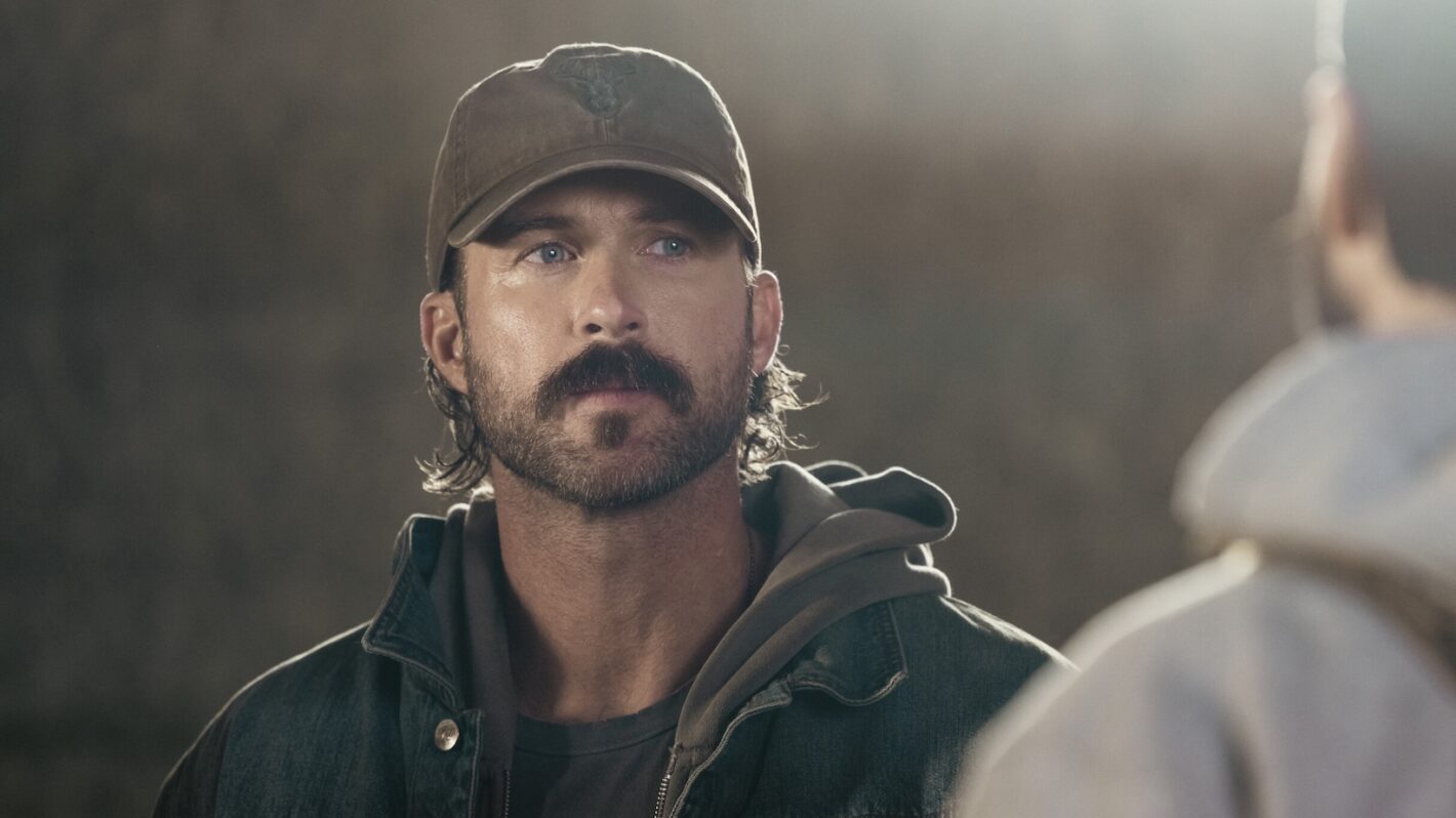 ‘Marshals’: Riley Green Performs New Song on ‘Yellowstone’ Spinoff