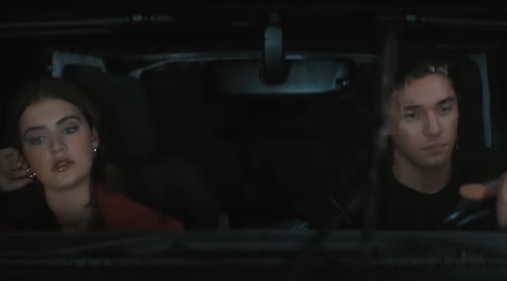 Belmont Cameli and Ella Bright in 'Off Campus'