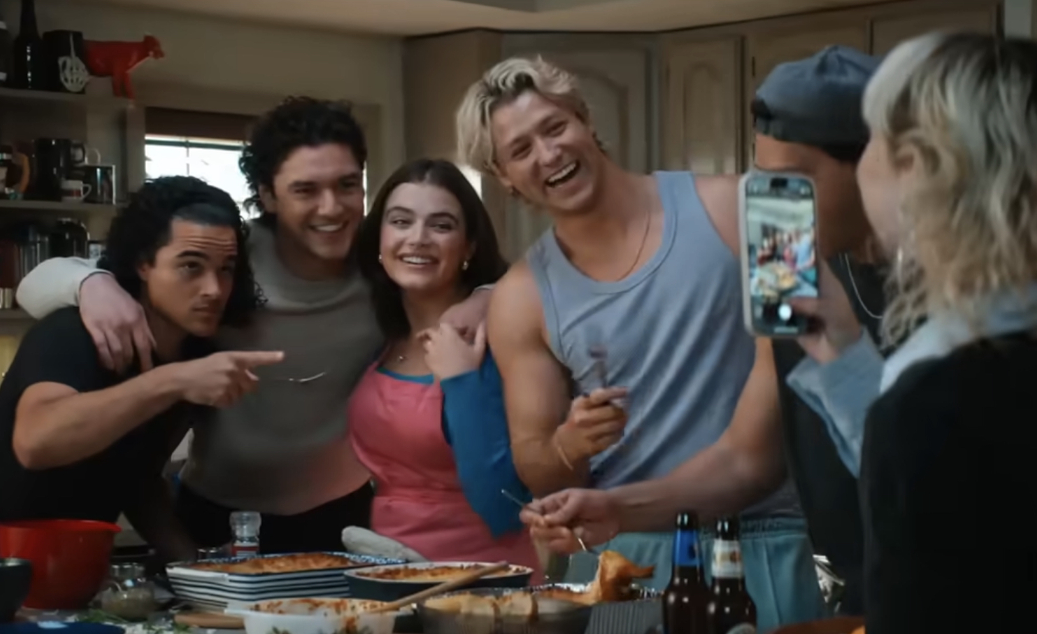 Off Campus cast in Season 1