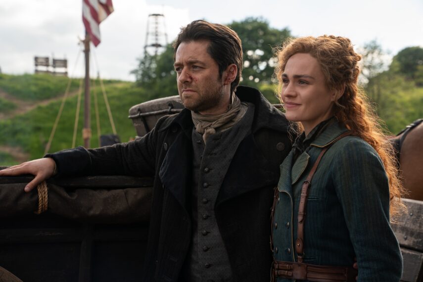 Richard Rankin as Roger, Sophie Skelton as Brianna — 'Outlander' Season 8 Episode 5