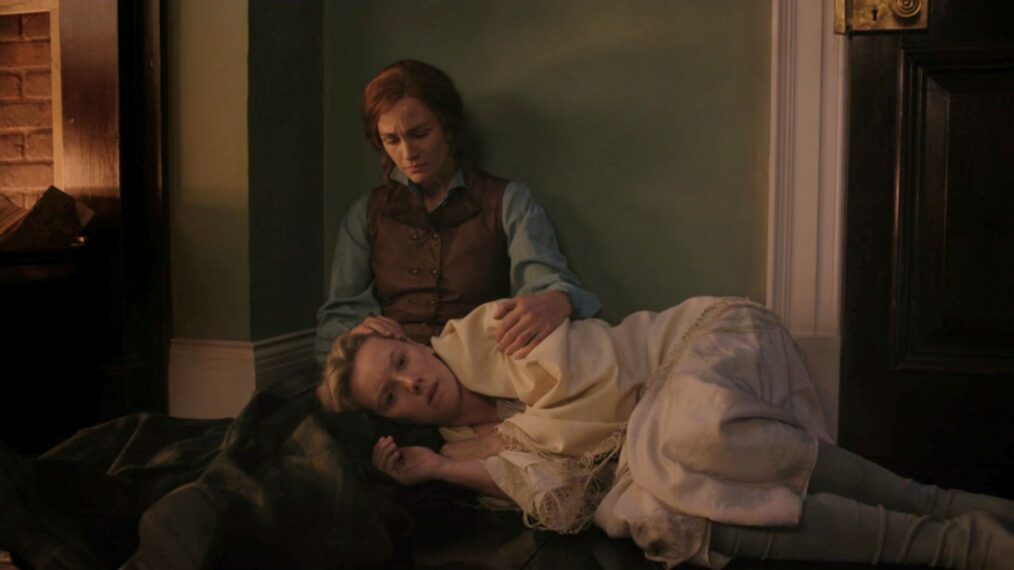 Sophie Skelton and Lauren Lyle in 'Outlander' Season 8