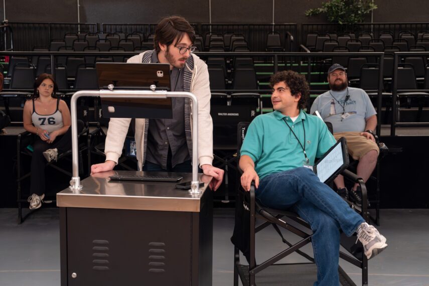 Julian Stern in 'The Comeback' Season 3 Episode 4