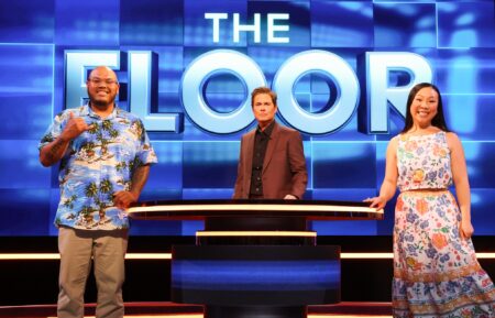 THE FLOOR: Rob Lowe (C) with contestants in the Two-Hour Season Premiere episode of THE FLOOR airing Wednesday, April 8 (8:00-10:00 PM ET/PT on FOX