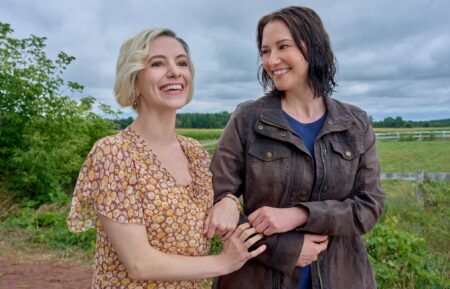 Bianca Melchior as Fern, Chyler Leigh as Kat — 'The Way Home' Season 4 Episode 2