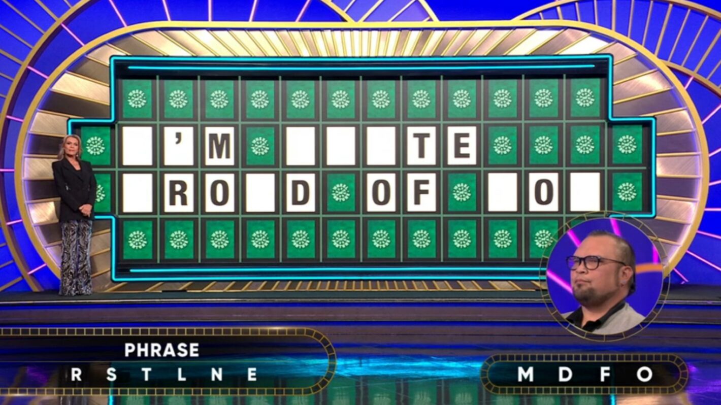 'Wheel of Fortune' Fans React After Flight Attendant Loses $63,000 on 'Easy' Puzzle