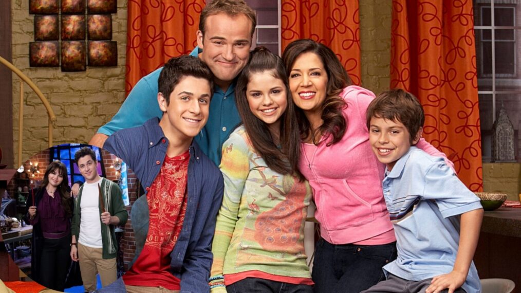 The original 'Wizards of Waverly Place' cast, (inset) Selena Gomez and David Henrie on 'Wizards Beyond'