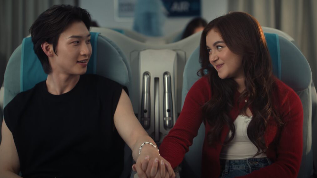 Kitty and Min Ho in the 'XO, Kitty' Season 3 finale, on a plane to Portland.
