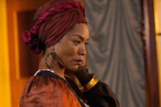 AMERICAN HORROR STORY: COVEN, Angela Bassett as Marie Laveau in 'Bitchcraft' (Season 3, Episode 1, aired October 9, 2013), 2011-, ph: Michele K. Short/©FX Networks/courtesy Everett Collection