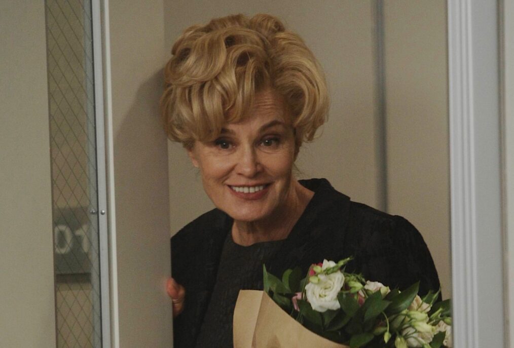 AMERICAN HORROR STORY, Jessica Lange in 'Spooky Little Girl' (Season 1, Episode 9, aired November 30