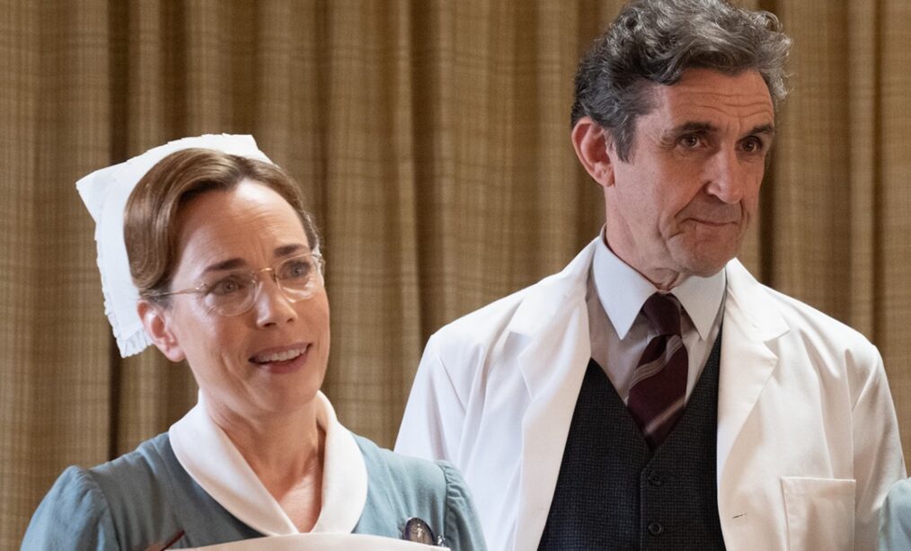 CALL THE MIDWIFE, from left: Laura Main, Stephen McGann, Annabelle Apsion, (Season 14, episode 1404, aired in the US on April 20, 2025). photo: Olly Courtly / ©PBS/Neal Street Prod./BBC / Courtesy Everett Collection