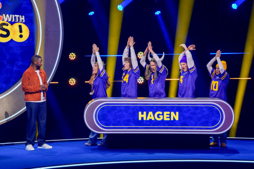 THE QUIZ WITH BALLS: Jay Pharoah with contestants in the 
