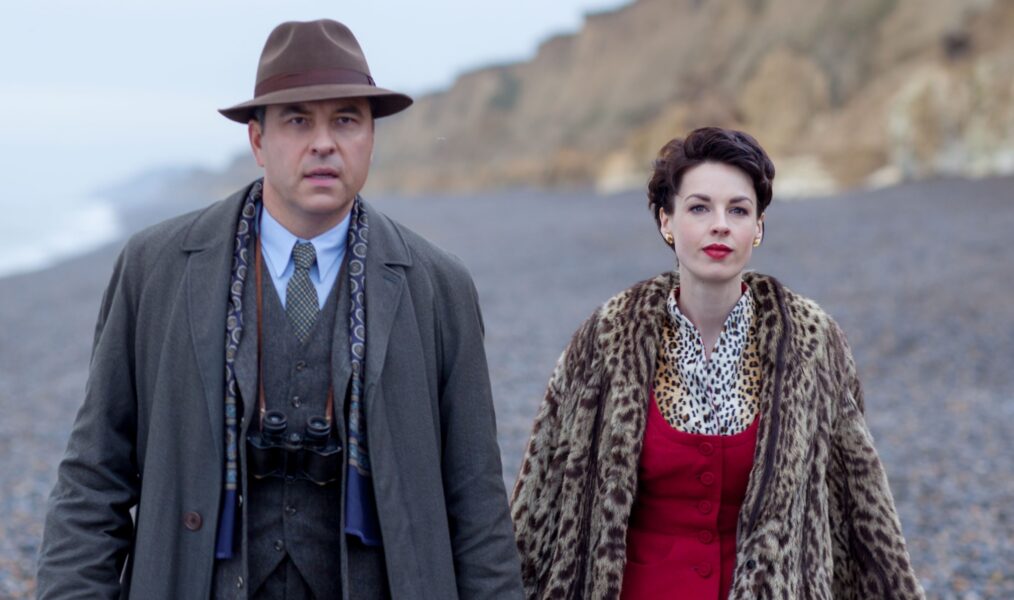 PARTNERS IN CRIME, aka AGATHA CHRISTIE'S PARTNERS IN CRIME, from left: David Walliams, Jessica Raine, 2015. photo: Laurence Cendowicz / ©BBC/Endor Prod. / Courtesy Everett Collection