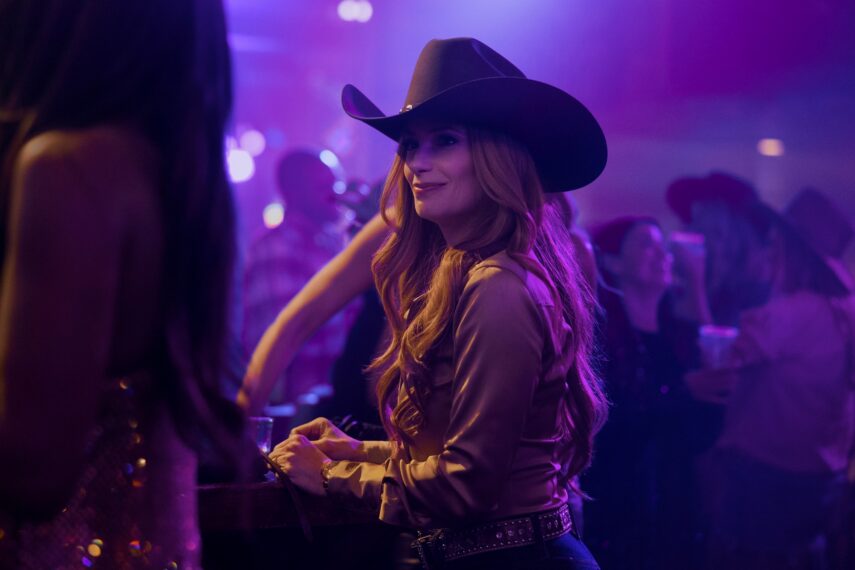 The Hunting Wives. Jaime Ray Newman as Callie in episode 201 of The Hunting Wives. Cr. Dana Hawley/Netflix © 2026