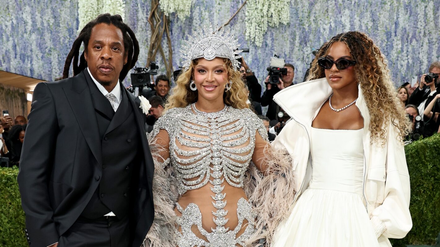 NEW YORK, NEW YORK - MAY 04: (L-R) Jay-Z, Beyoncé and Blue Ivy Carter attend the 2026 Met Gala celebrating 