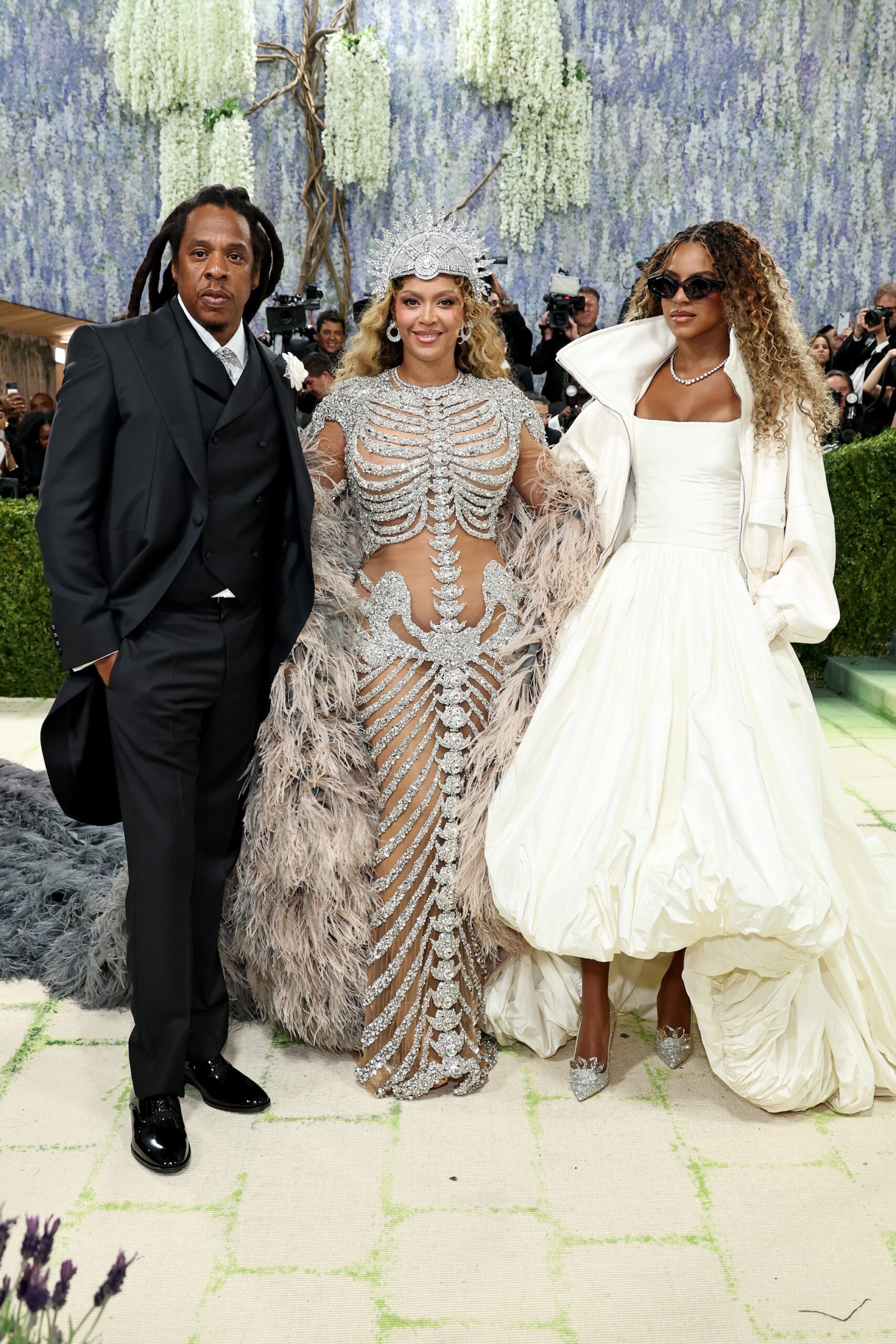 NEW YORK, NEW YORK - MAY 04: (L-R) Jay-Z, Beyoncé and Blue Ivy Carter attend the 2026 Met Gala celebrating 