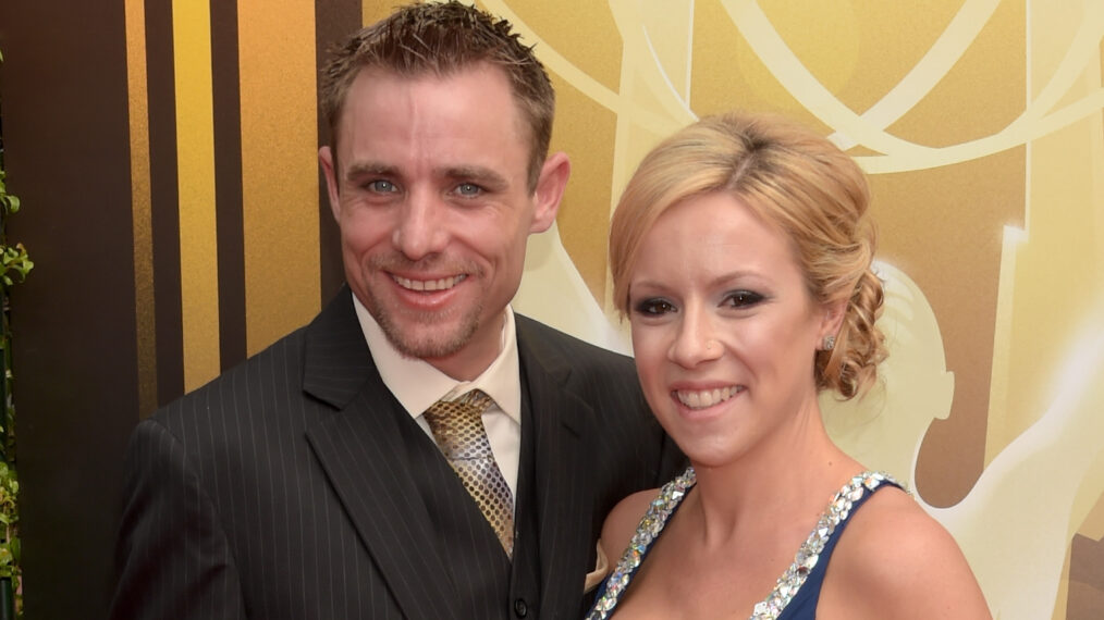personality Jake Anderson (L) and Jenna Anderson attend the 2015 Creative Arts Emmy Awards