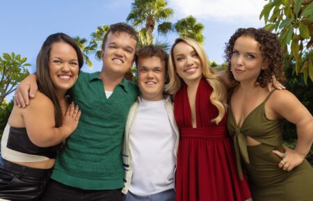 The cast of 'Little Singles' Season 1
