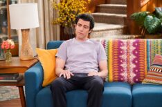 “Welcome to the Chat” – When Tina oversteps at daycare, a well‑meaning effort to fix it takes a turn after a message is sent to the wrong chat. Meanwhile, a surprise visit from Dave’s mother, Paula, leads him and Gemma to reconsider their careers and what comes next, on THE NEIGHBORHOOD, Monday, April 27 (8:00-8:30 PM, ET/PT) on the CBS Television Network, and streaming on Paramount+. Pictured: Max Greenfield as Dave.