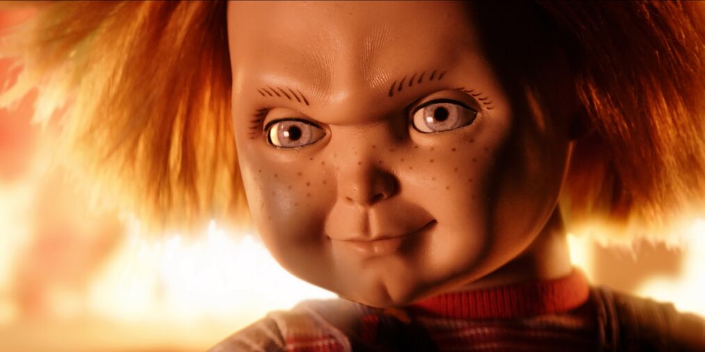 CHUCKY, front: Chucky (voice: Brad Dourif), ‘I Like To Be Hugged', (Season 1, ep. 103, aired Oct. 26, 2021). photo: Steve Wilkie / ©USA Network / Courtesy Everett Collection