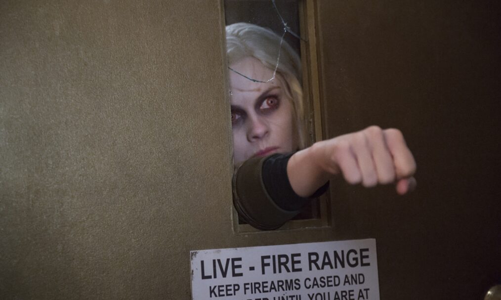 iZombie -- "Conspiracy Weary" -- Image Number: ZMB311a_0249.jpg -- Pictured: Rose McIver as Liv -- Photo: Diyah Pera/The CW -- © 2017 The CW Network, LLC. All rights reserved.