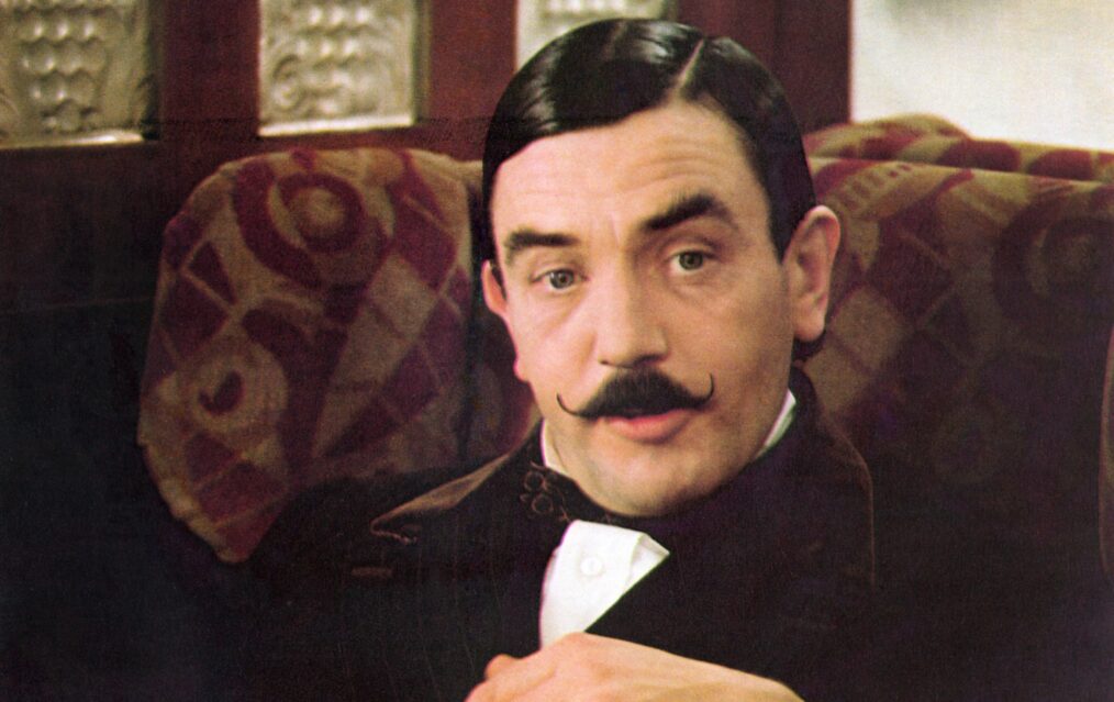 MURDER ON THE ORIENT EXPRESS, Albert Finney, 1974.