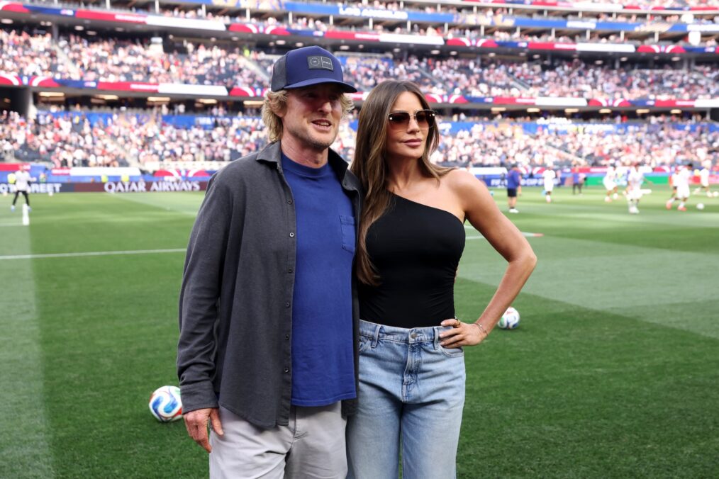 LOS ANGELES, CALIFORNIA - JUNE 12: Sofia Vergara (R) and Owen Wilson attend the FIFA World Cup 2026 Group D match between USA and Paraguay at Los Angeles Stadium on June 12, 2026 in Los Angeles, California. (Photo by Alex Livesey - FIFA/FIFA via Getty Images)