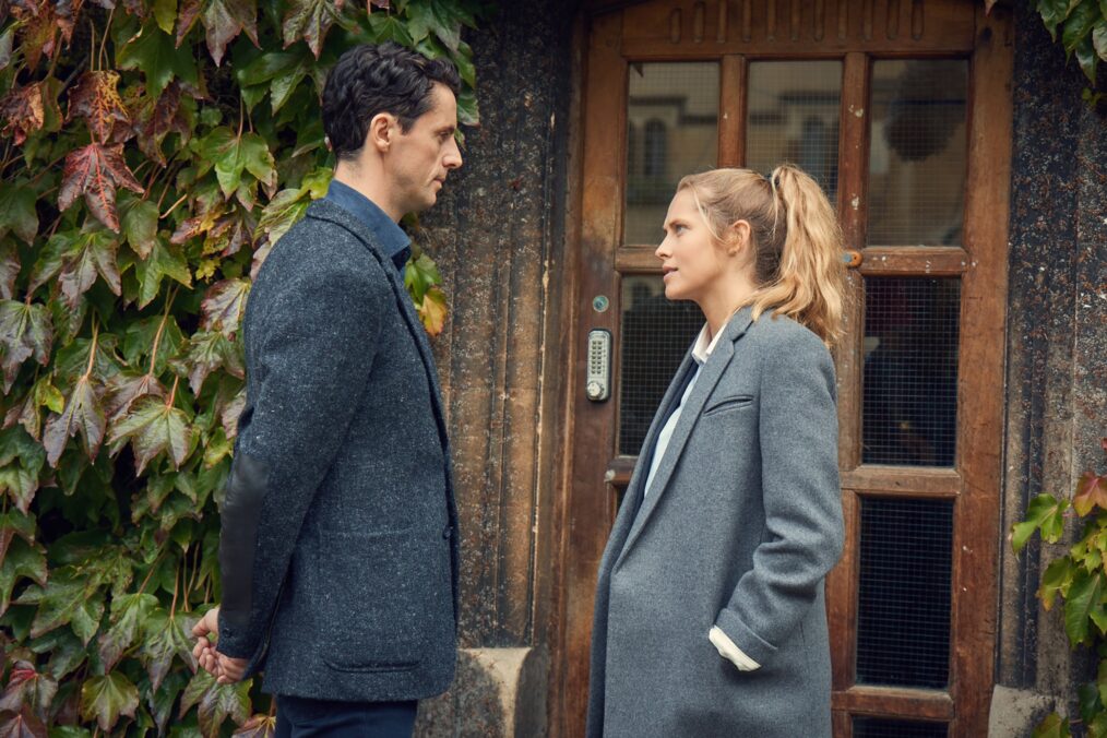Matthew Goode and Teresa Palmer in 'A Discovery of Witches'