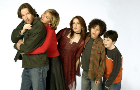 GROUNDED FOR LIFE, Donal Logue, Megyn Price, Lynsey Bartilson, Griffin Frazen, Jake Burbage, 2001-2005