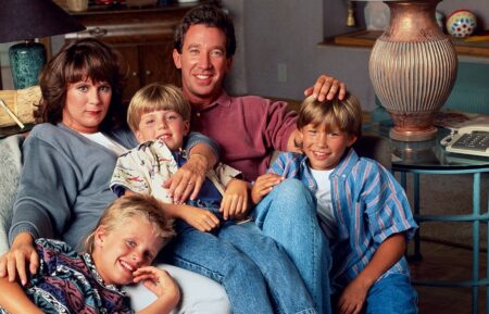 Zachery Ty Bryan, Patricia Richardson, Taran Noah Smith, Tim Allen, and Jonathan Taylor Thomas from 'Home Improvement'