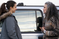 Margaret Qualley as Alex Russell and Andie MacDowell as Paula Langley in 'Maid'