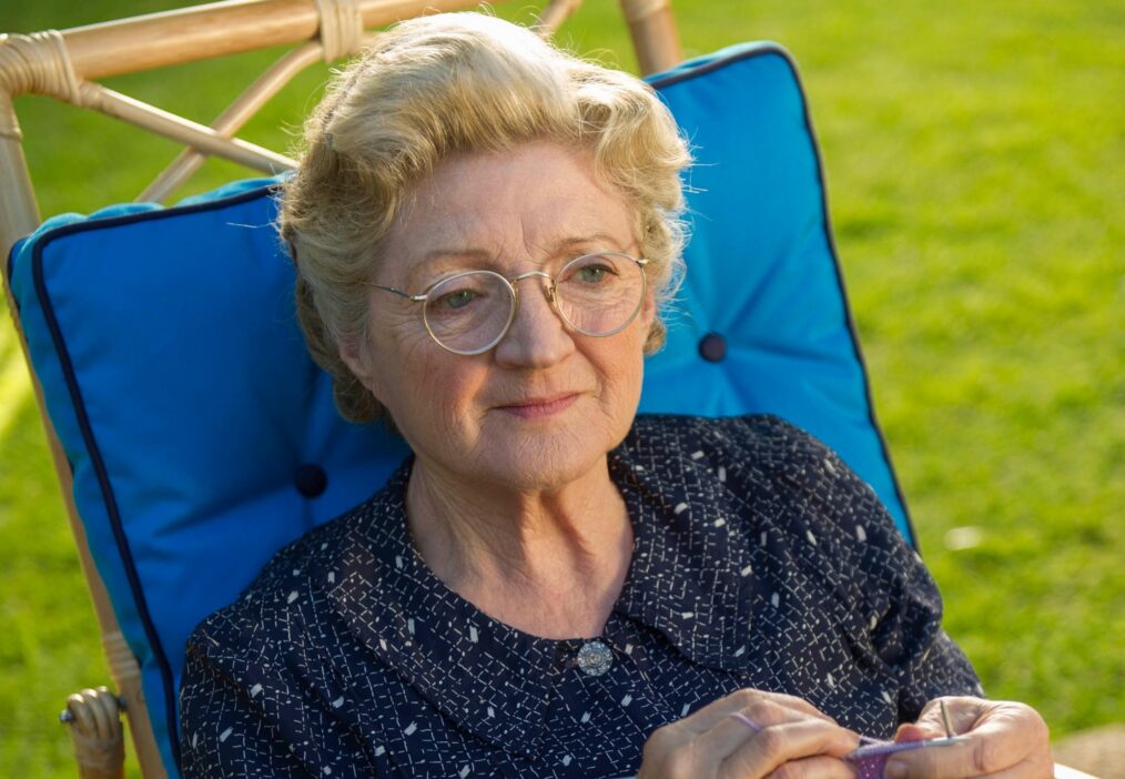 Agatha Christie's Miss Marple on MASTERPIECE “A Caribbean Mystery” (Season 6, ep. 601) Sunday, September 21, 2014 at 8-9:30pm ET on PBS While staying at a lavish tropical island hotel, Miss Marple investigates the sudden death of a fellow guest. With the help of a curmudgeonly business tycoon, they unravel a web of deceit, murder and “dark magic”, leaving Miss Marple to consider every one of the hotel’s guests as a suspect. Sir Antony Sher (God on Trial) guest stars. Shown: Julia McKenzie as Miss Marple (C) ITV Studios for MASTERPIECE This image may be used only in the direct promotion of MASTERPIECE. No other rights are granted. All rights are reserved. Editorial use only.
