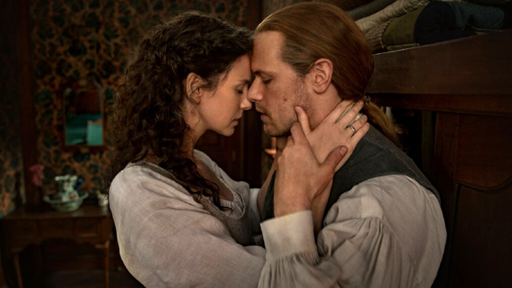 Caitriona Balfe as Claire Randall and Sam Heughan as Jamie Fraser in 'Outlander'