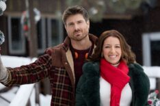 Marcus Rosner, Vanessa Lengies in 'Snowbound for the Holidays'