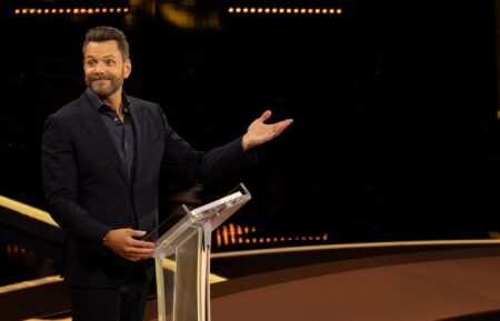 THE 1% CLUB: Host Joel McHale in THE 1%CLUB episode "Second Chance at 100k” airing Monday, June 8 (8:00-9:02 PM ET/PT) on FOX. CR: Mark Hill/FOX. ©2026 FOX MEDIA LLC.