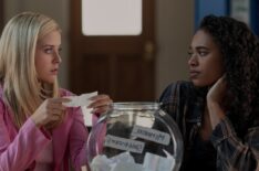 Lexi Minetree and Chandler Kinney as Elle and Kimberly in 'Elle'