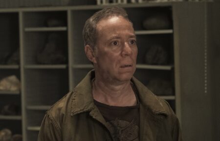 Stuart Fails to Save the Universe, Episode 1, Kevin Sussman